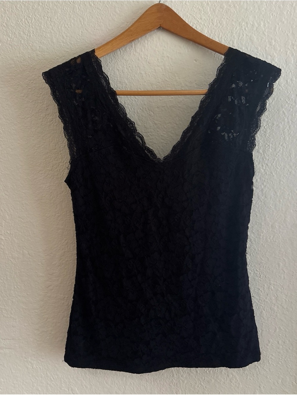 Express Y2K Vintage Black Lace V-Neck Sleeveless Top